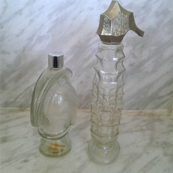 Avon Seahorse Decanter Glass Deco gladiator bottle - Picture 3 of 4